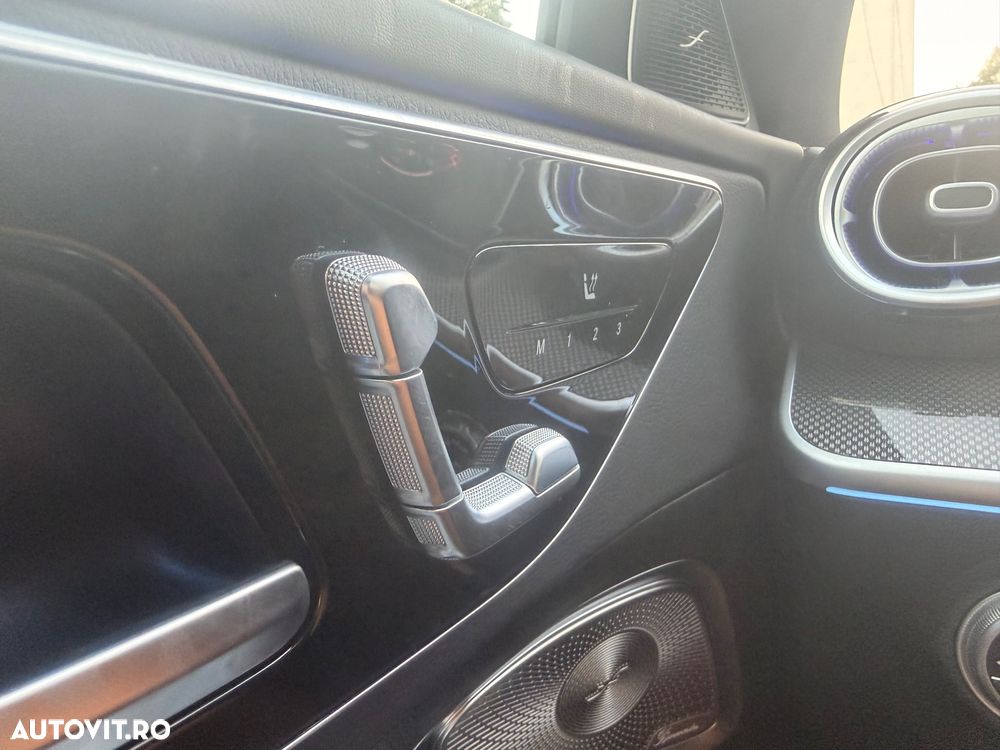 Mercedes-Benz C T-Modell 300 4MATIC MHEV - 30