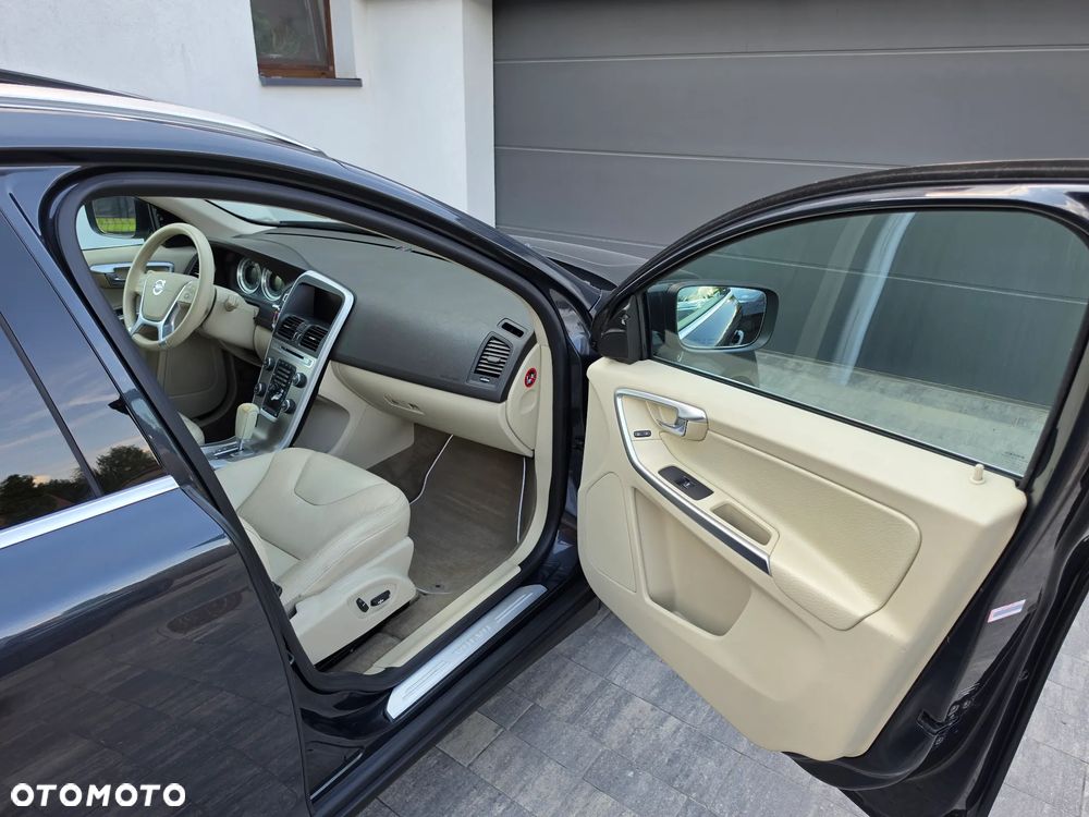 Volvo XC 60 - 13