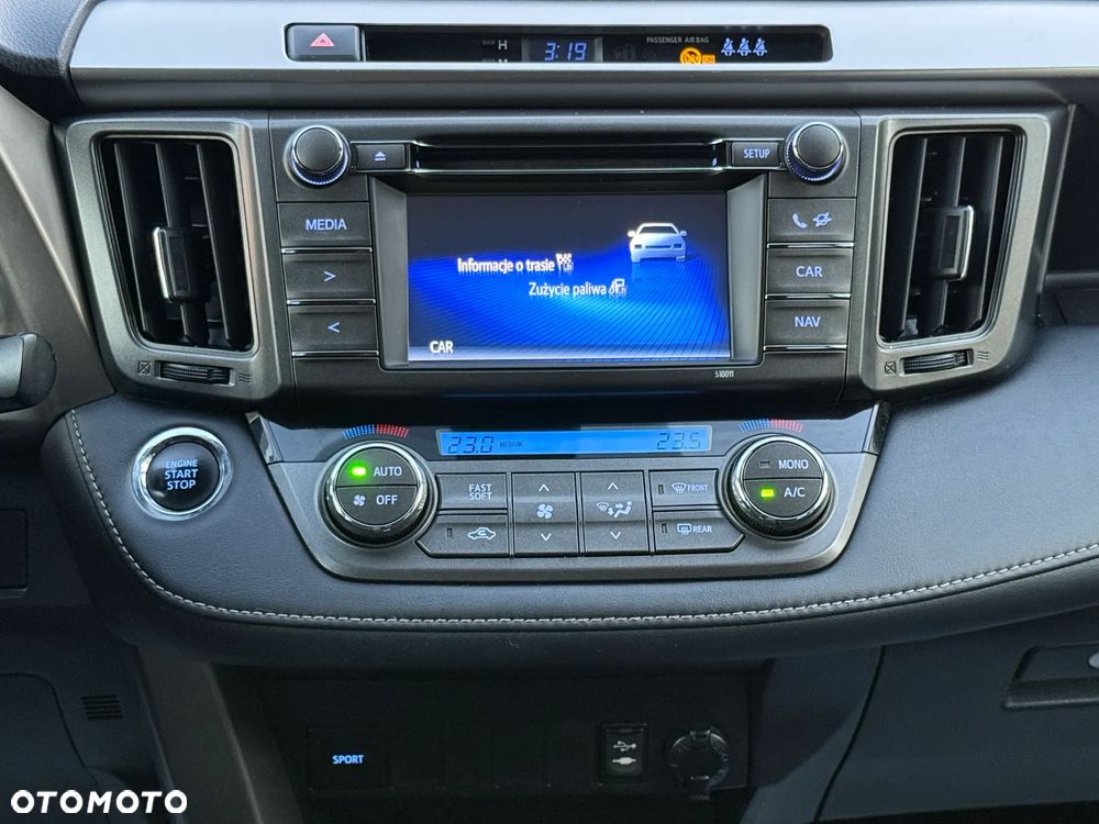 Toyota RAV4 2.0 D-4D Premium - 8