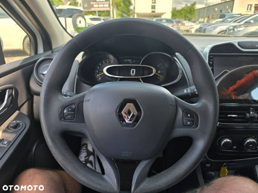 Renault Clio 1.2 16V Life EU6 - 8