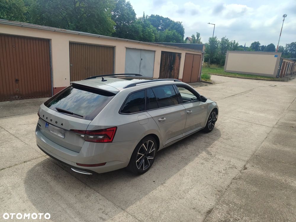 Skoda Superb 2.0 TDI SCR Sportline DSG - 4