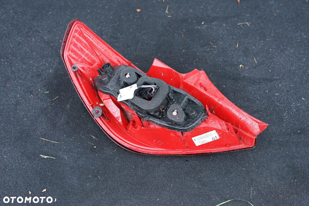 Lampa tył tylna prawa Opel Corsa D 3d 13211841 - 3