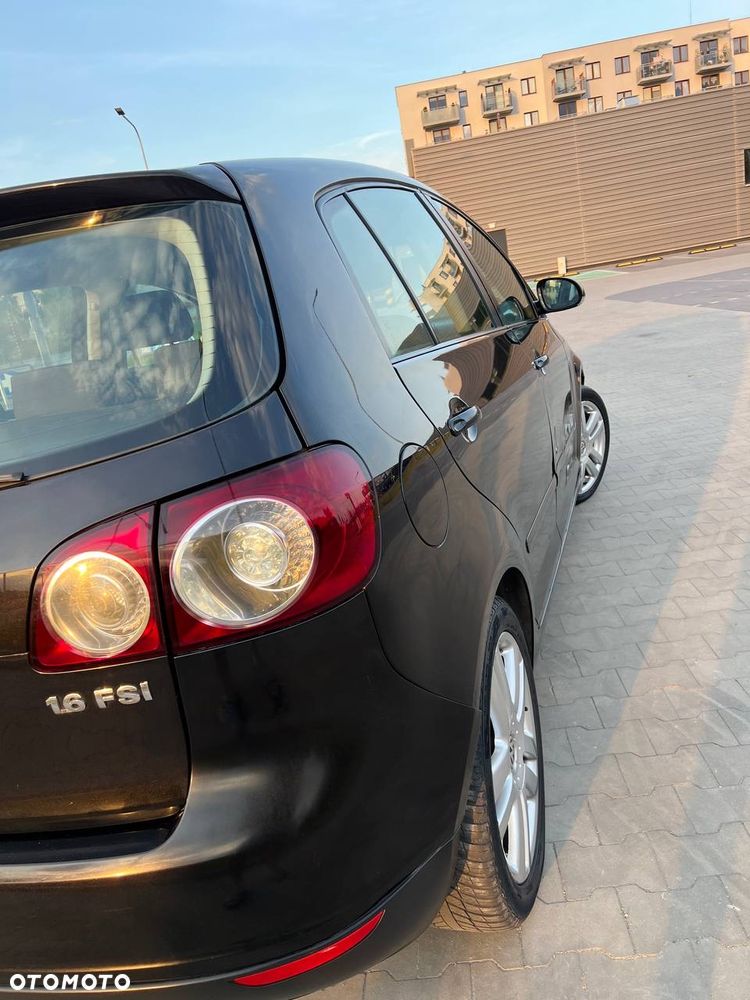 Volkswagen Golf - 16