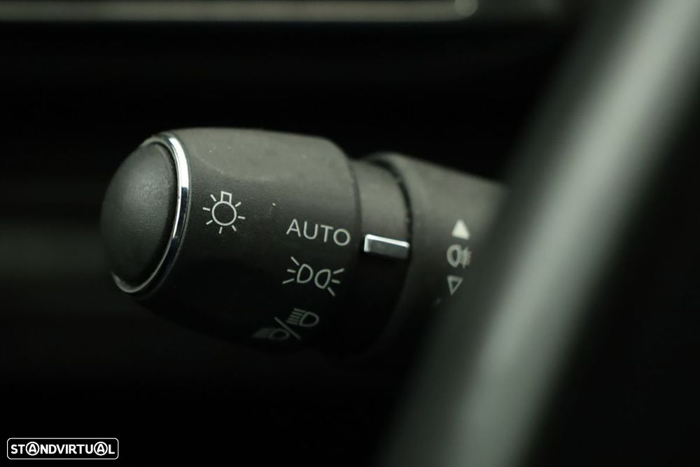 Peugeot 3008 1.2 PureTech GT EAT8 - 17