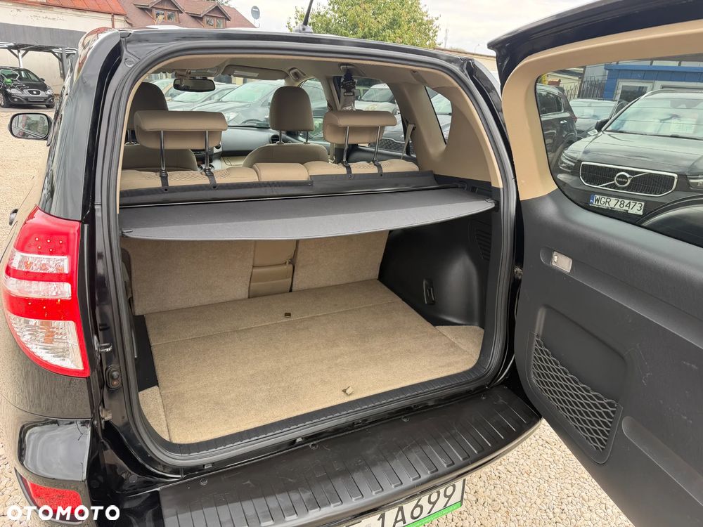 Toyota RAV4 - 23