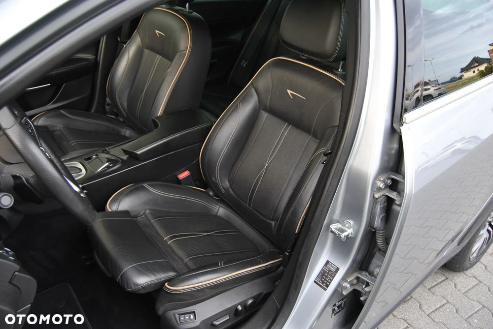 Opel Insignia 2.0 CDTI 4x4 Automatik Sport - 18