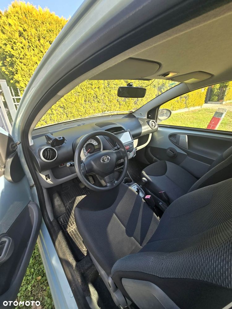Toyota Aygo - 8
