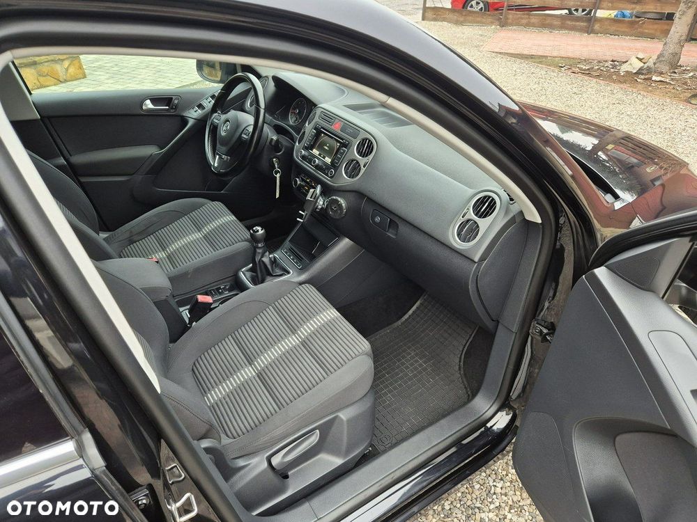 Volkswagen Tiguan - 12