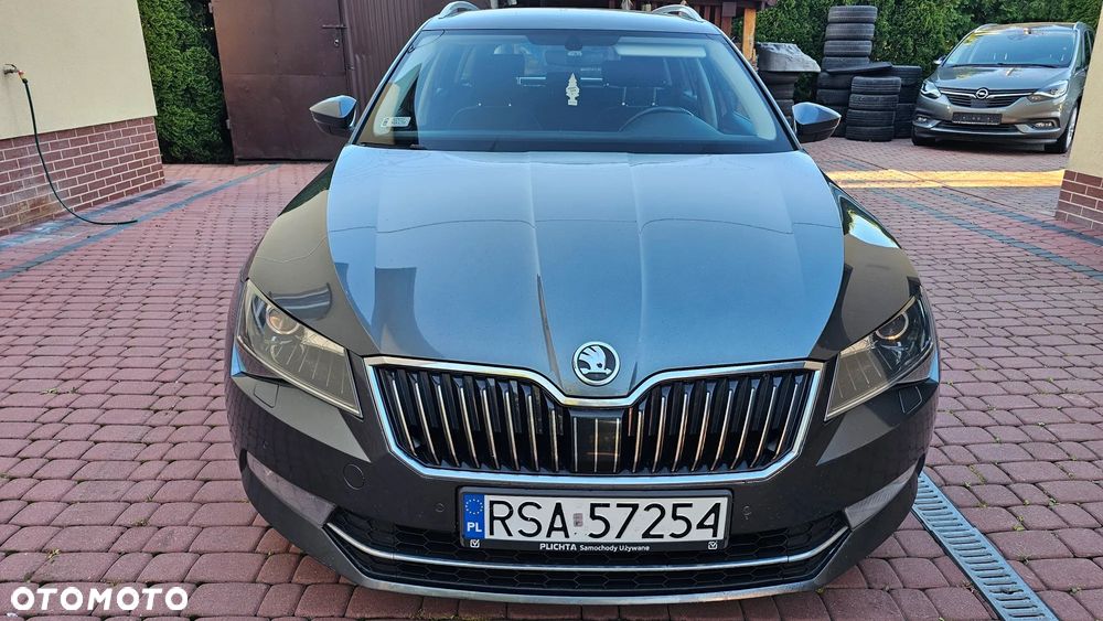Skoda Superb 2.0 TDI Ambition DSG - 13