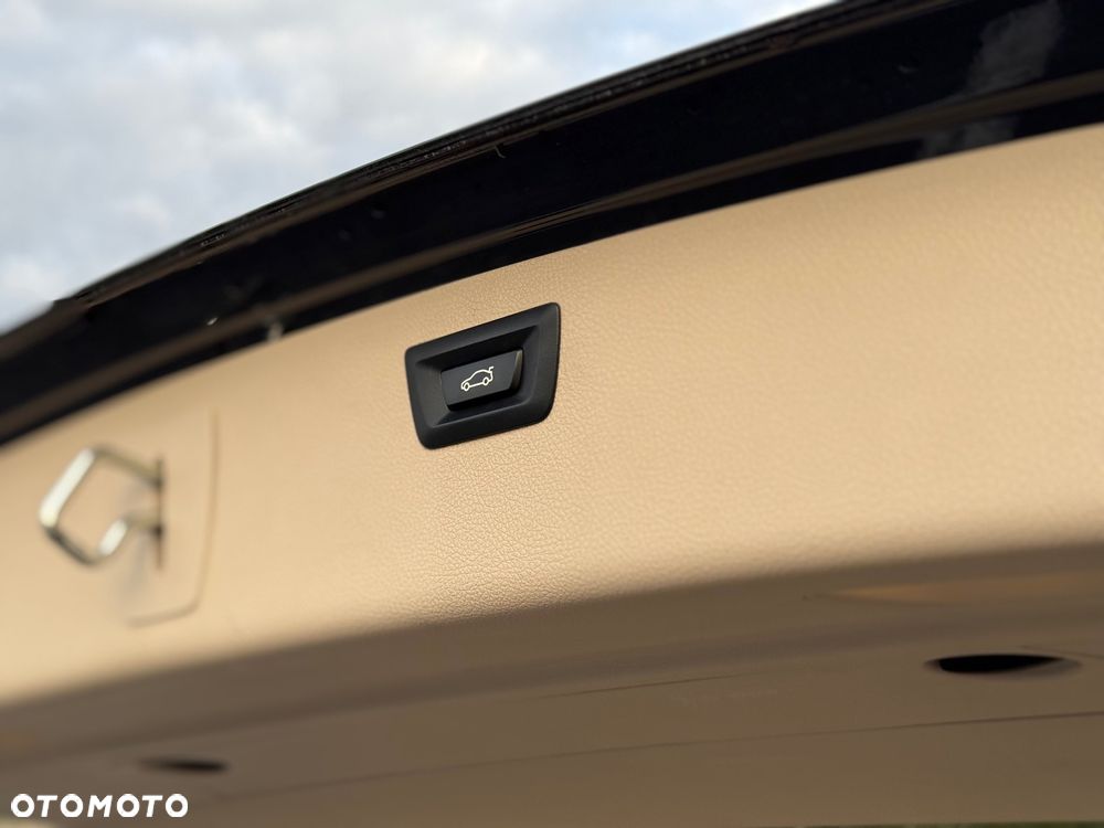 BMW Seria 3 320d - 10