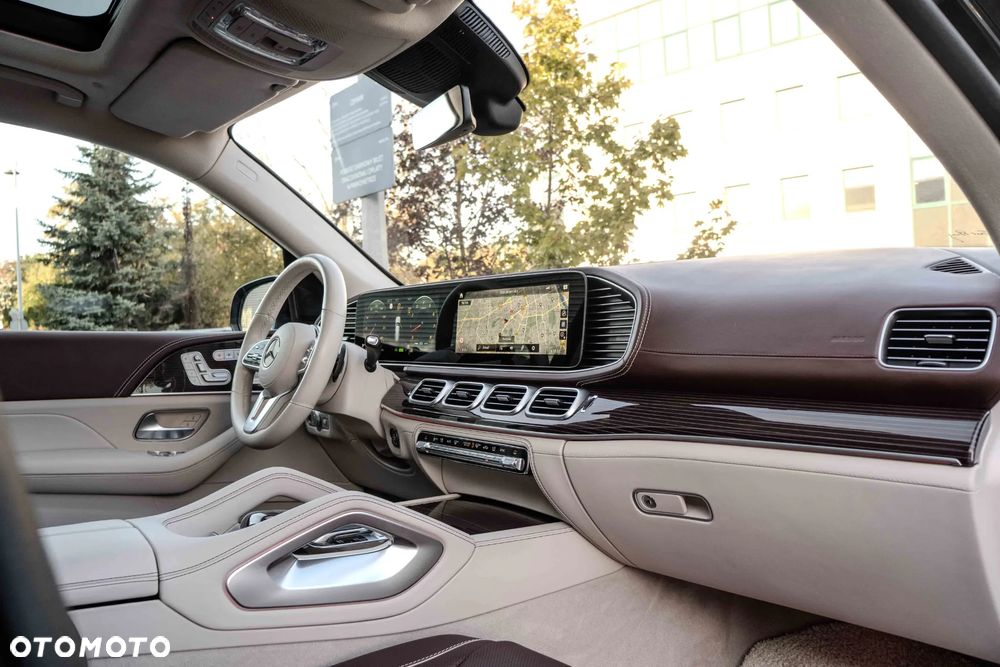 Mercedes-Benz Maybach GLS - 17