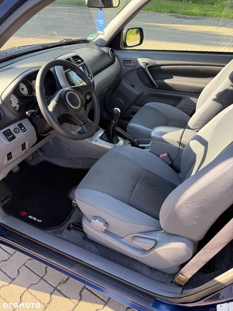 Toyota RAV4 4x4 Edition - 19