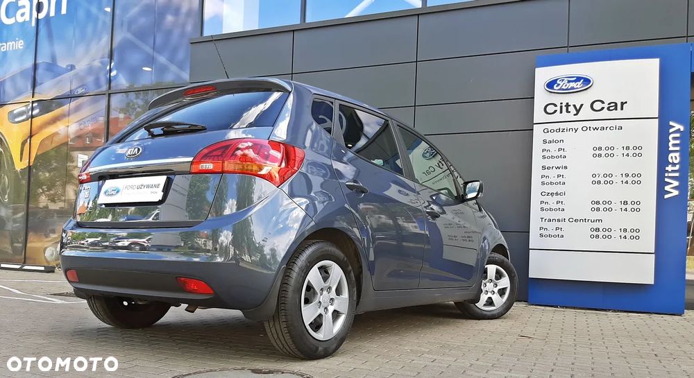 Kia Venga 1.6 L - 21