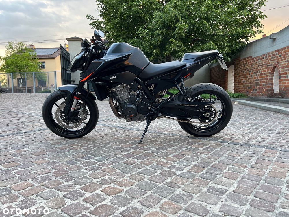 KTM DUKE 890 - 9
