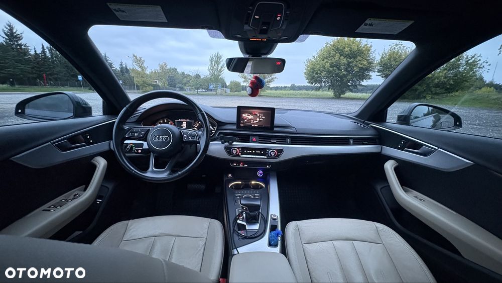 Audi A4 Limousine - 7