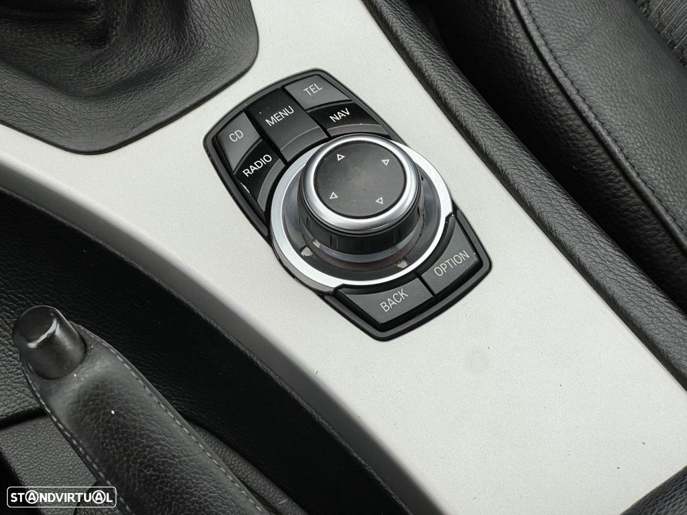 BMW 320 d EfficientDynamics Line Sport - 15