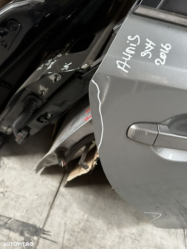 Usa dreapta spate TOYOTA AURIS combi an 2013-2019 cu mici defecte - 3