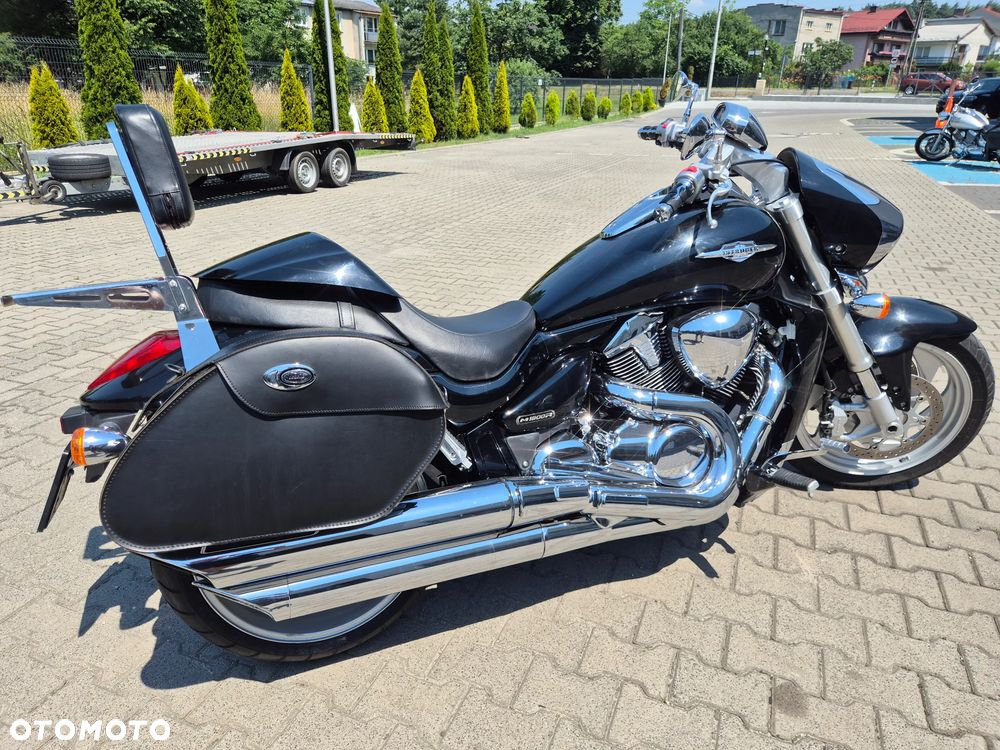 Suzuki Intruder - 16