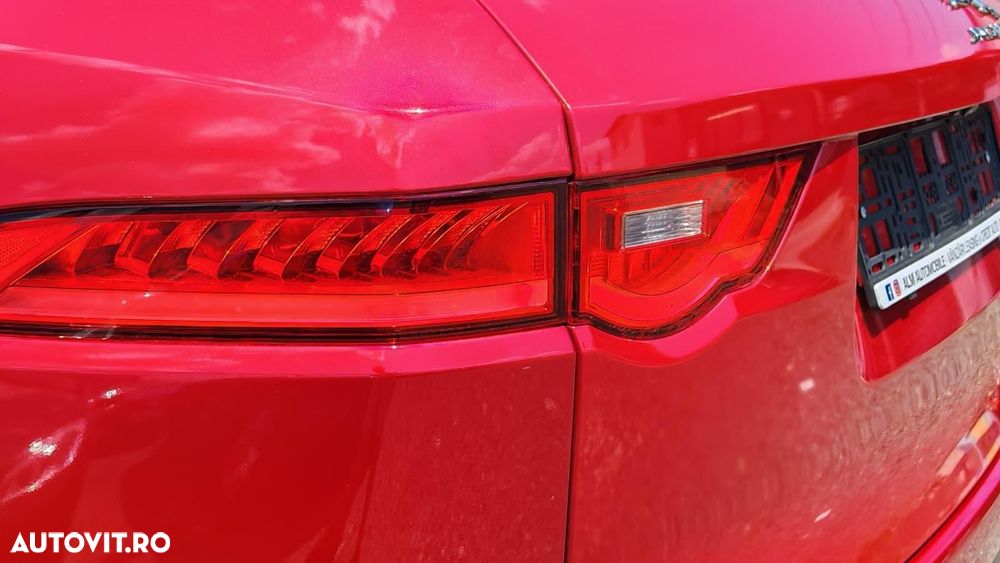 Jaguar F-Pace - 37