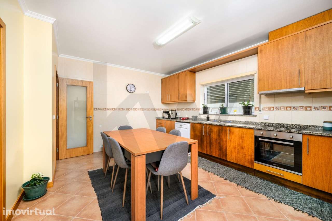 Moradia T4 à Venda em Anadia – Espaço, Luz Natural e Conforto para - Grande imagem: 5/42