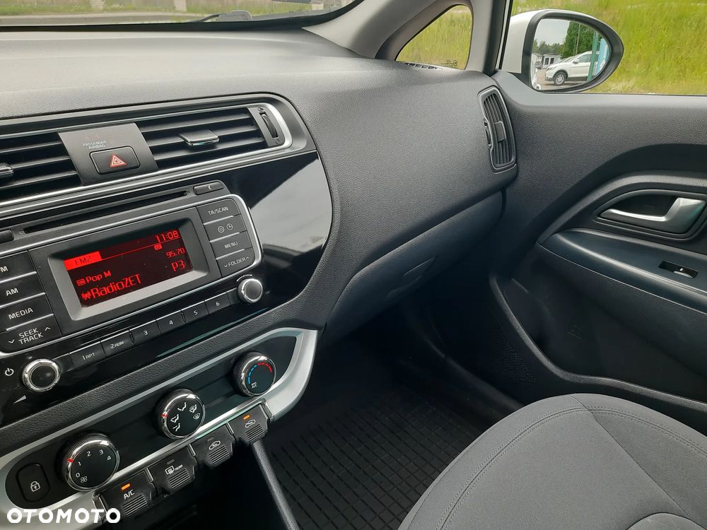 Kia Rio 1.2 M - 15