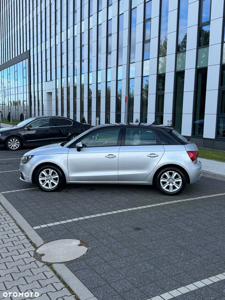 Audi A1 Sportback 1.6 TDI Ambition S tronic - 8