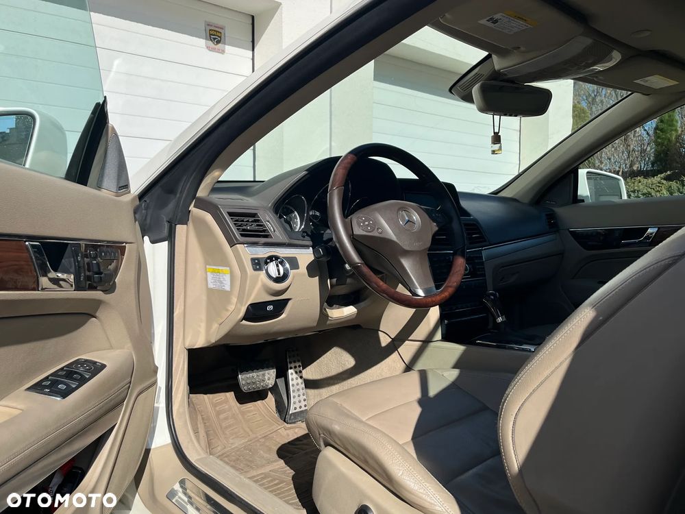 Mercedes-Benz Klasa E 350 7G-TRONIC - 25
