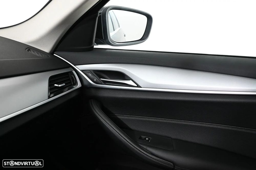 BMW 520 d Auto - 23