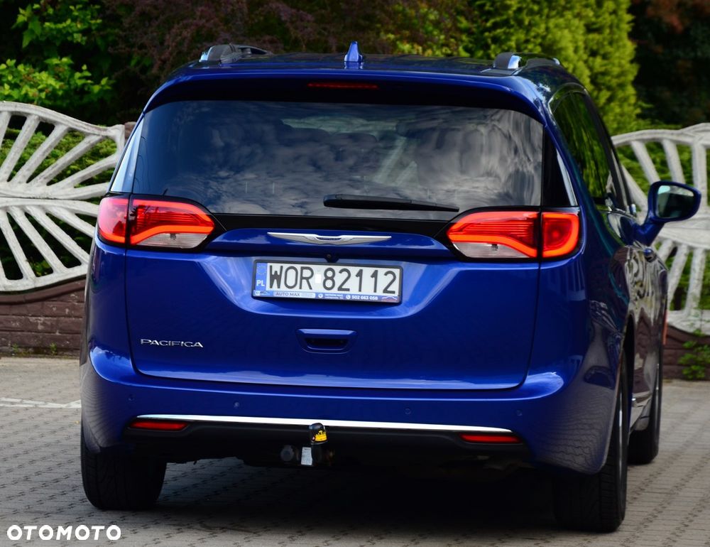 Chrysler Pacifica - 13