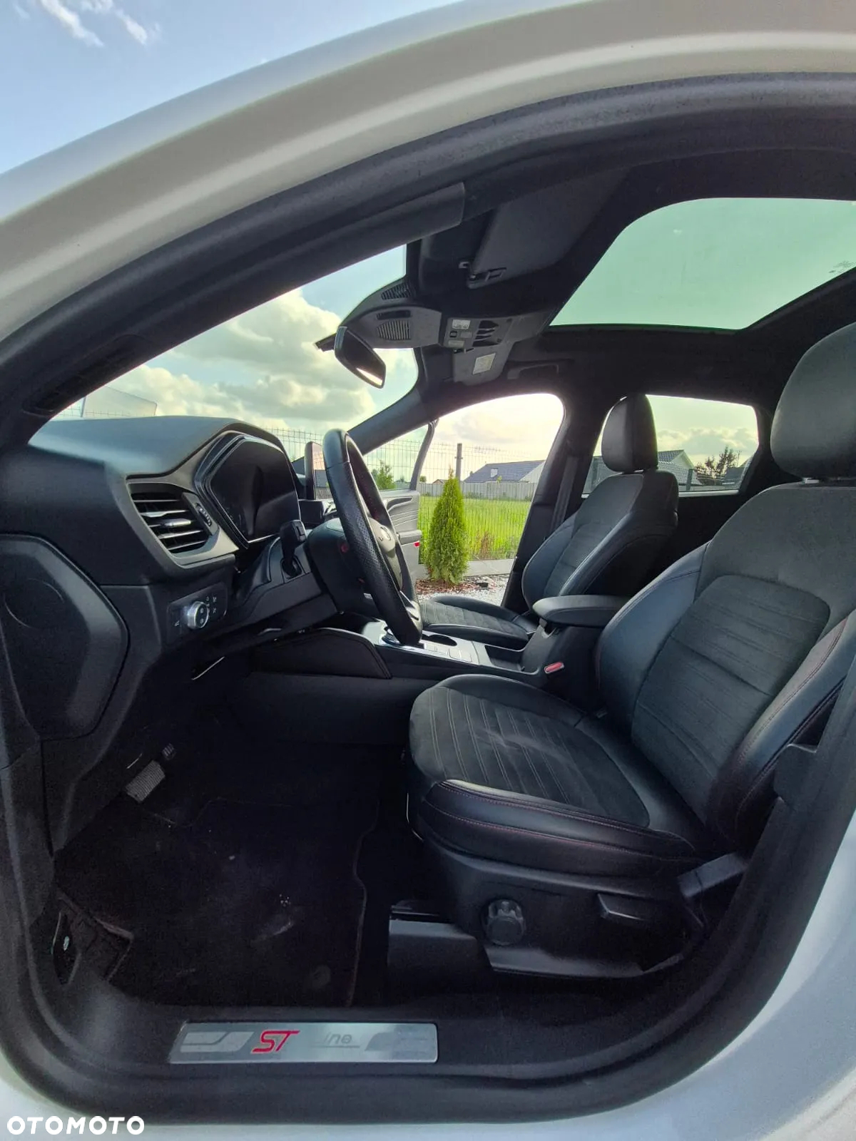 Ford Kuga 2.5 FHEV FWD ST-Line - 27