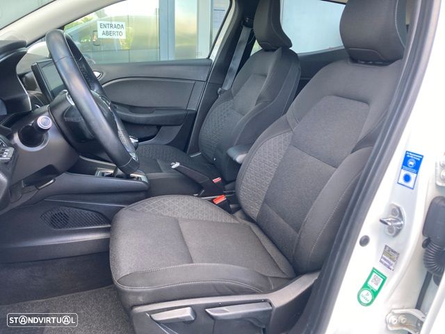 Renault Clio TCe 100 BUSINESS EDITION - 30
