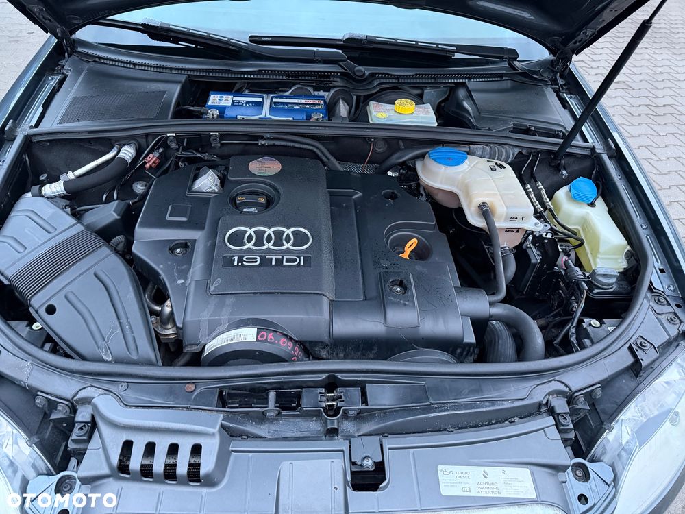 Audi A4 Avant - 13