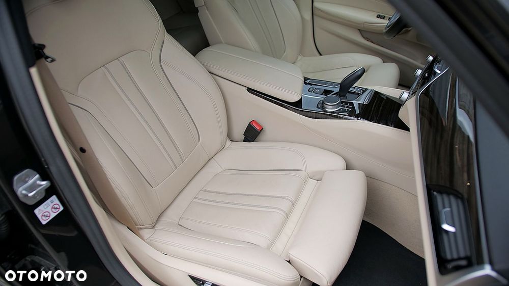 BMW Seria 5 530e iPerformance Sport - 20
