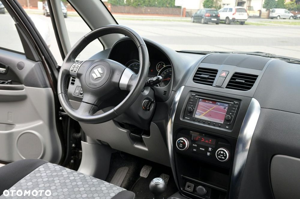 Suzuki SX4 - 26