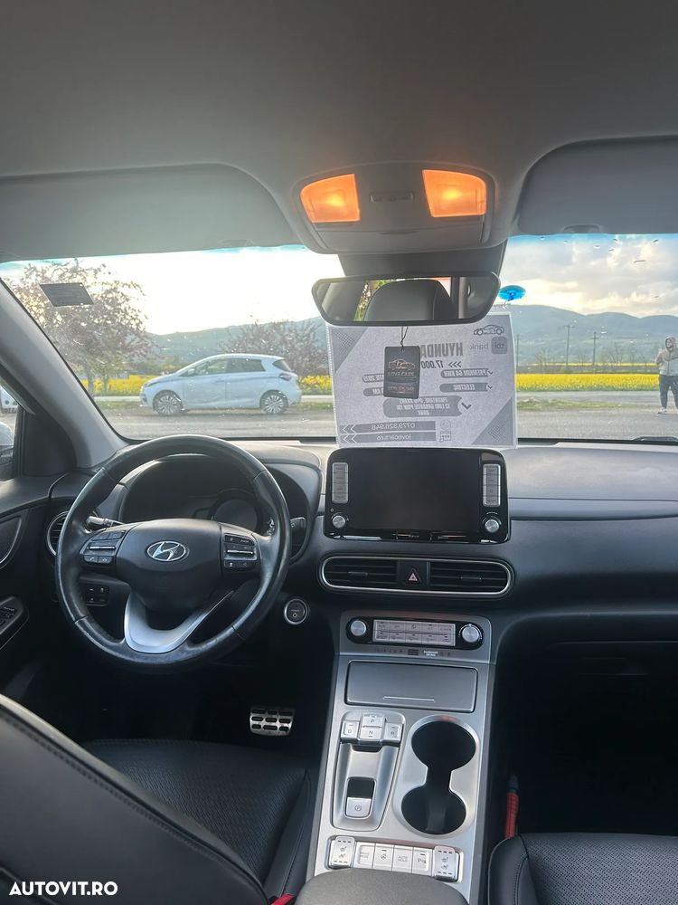 Hyundai KONA Premium - 7