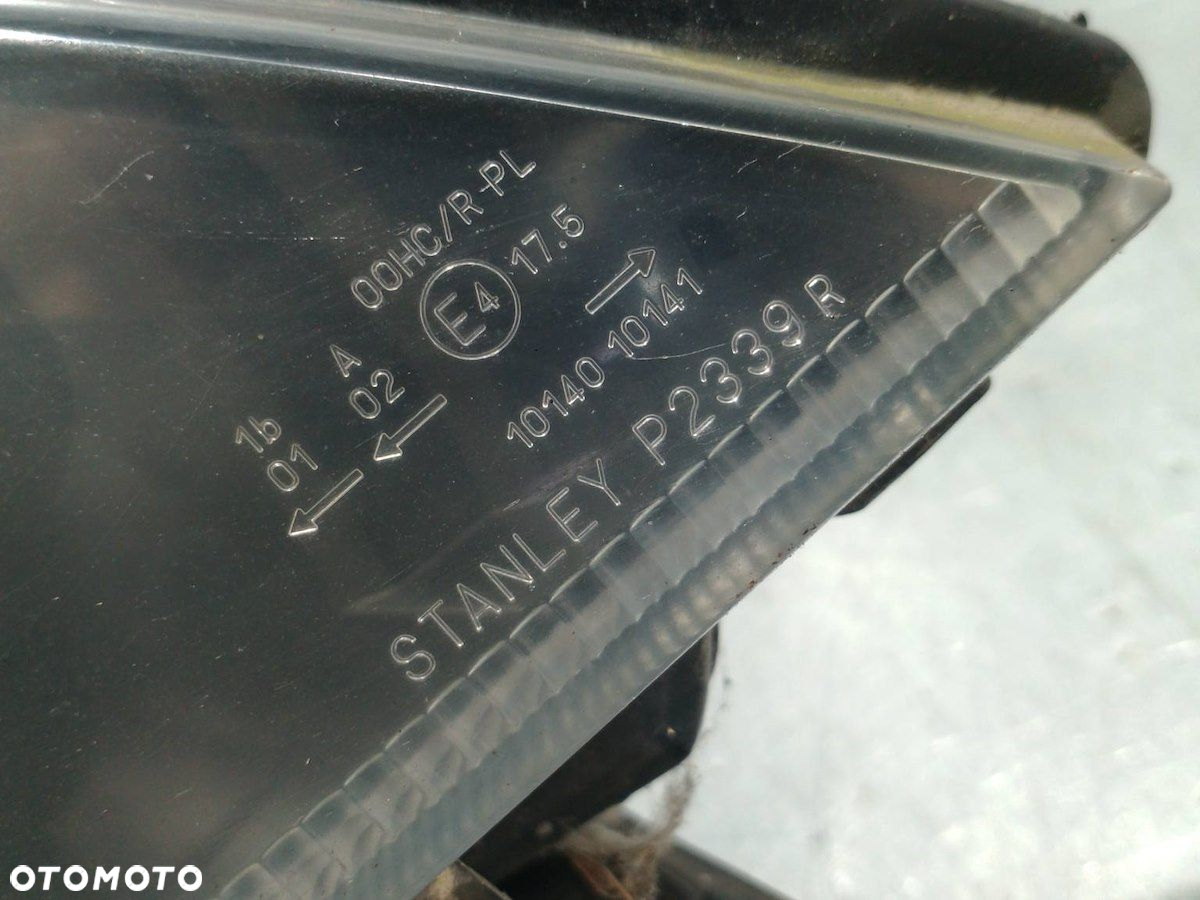 LAMPA PRZÓD PRAWA MAZDA 2 ( 03-07 ) 3M71-13W029-BF   P2339R - 8