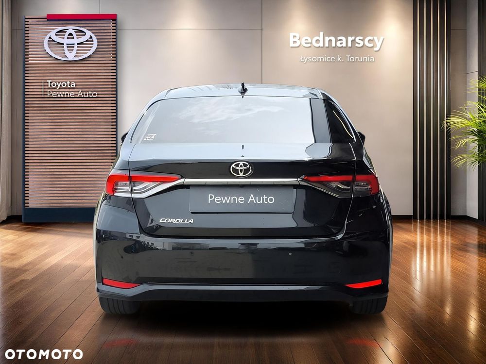 Toyota Corolla - 4