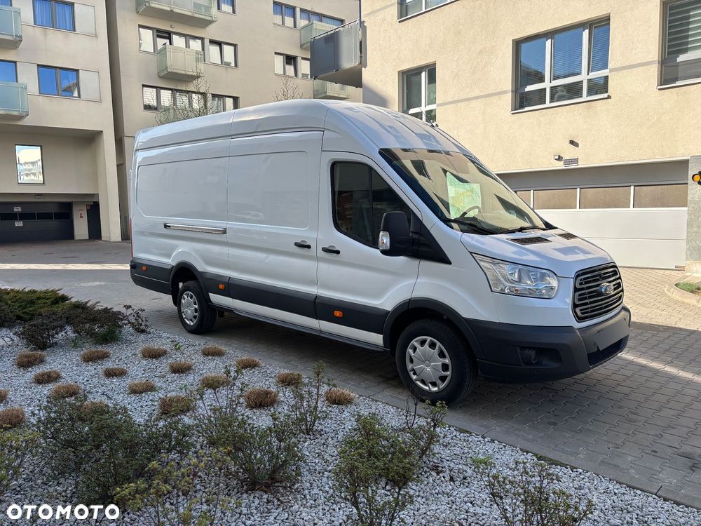 Ford Transit - 1