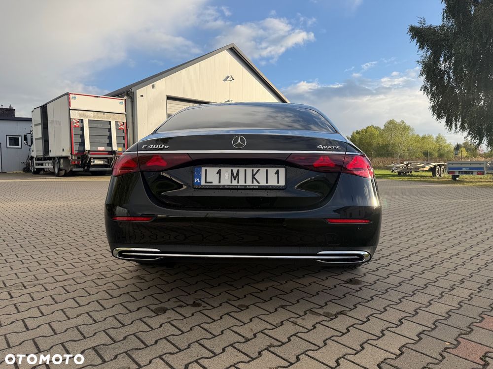 Mercedes-Benz Klasa E 400e 4Matic 9G-TRONIC - 4