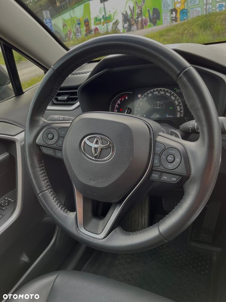 Toyota RAV4 - 12