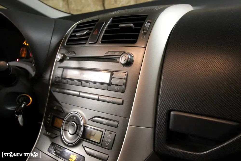 Toyota Auris - 14
