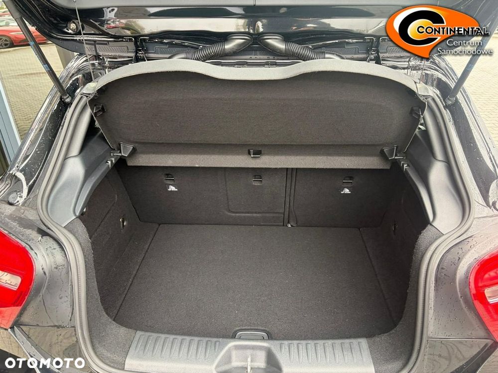 Mercedes-Benz A 180 2016 photo 5