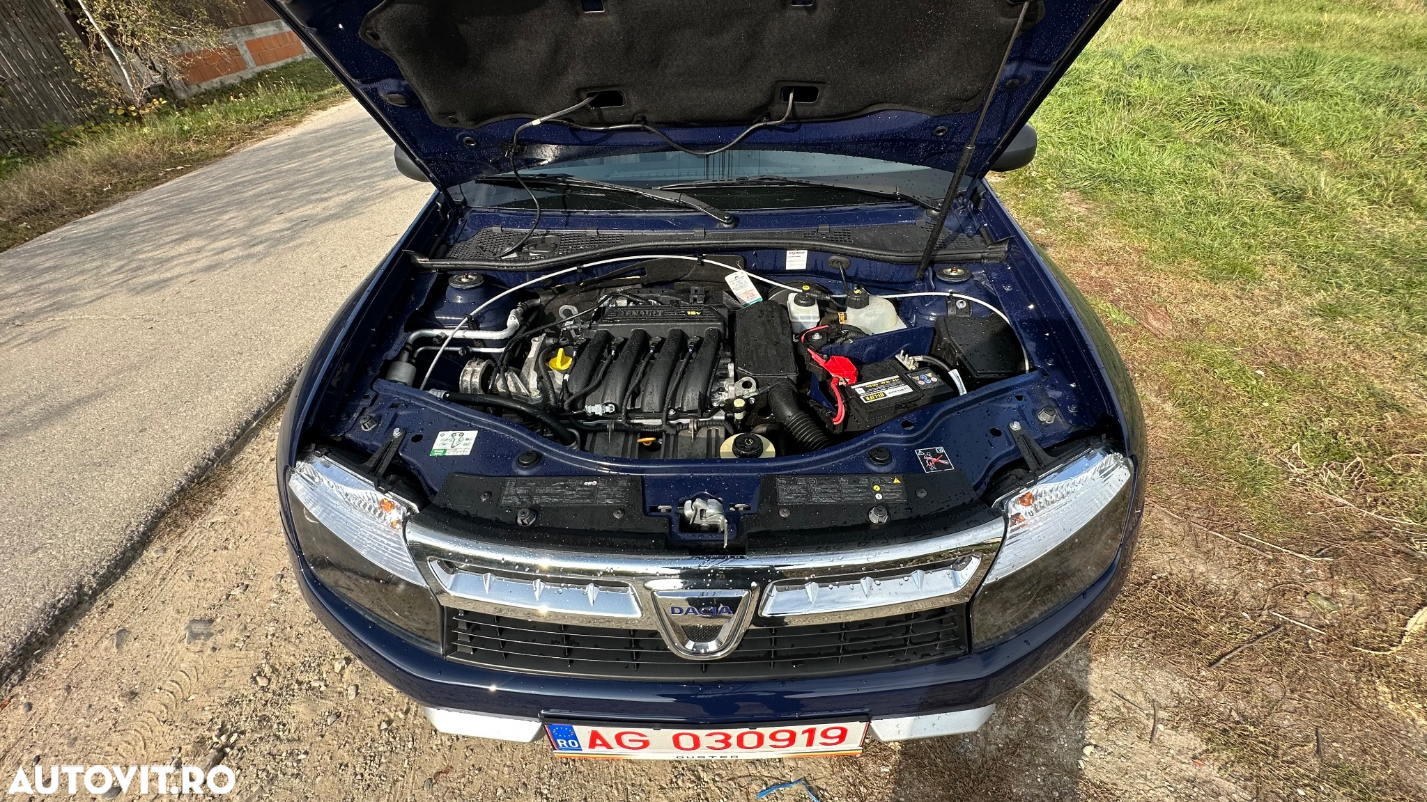 Dacia Duster 1.6 4x4 Laureate - 10