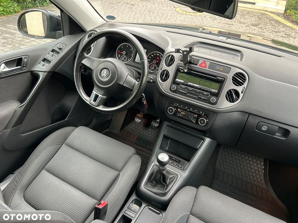 Volkswagen Tiguan 2.0 TDI DPF 4Motion BlueMotion Technology Exclusive - 10