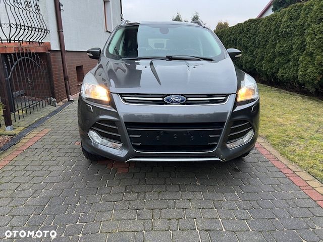 Ford Kuga 1.5 EcoBoost 2x4 Titanium - 2