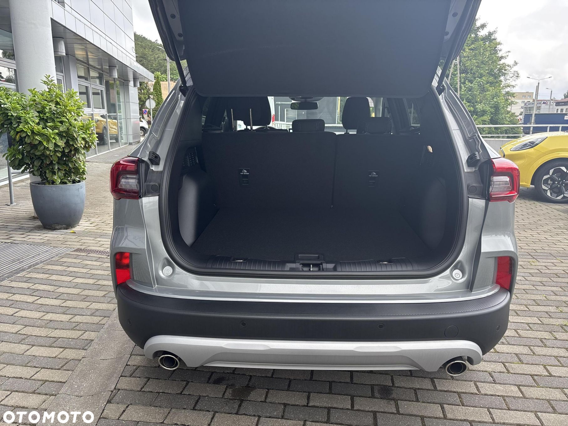 Ford Kuga - 8