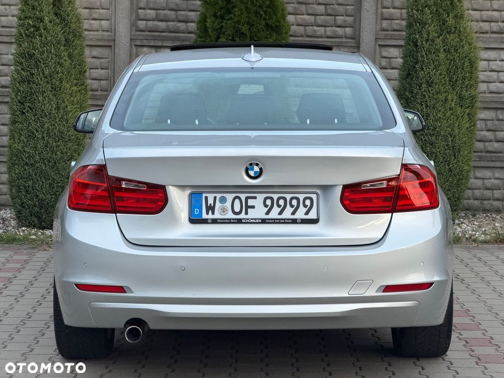BMW Seria 3 320d Blue Performance Luxury Line - 11