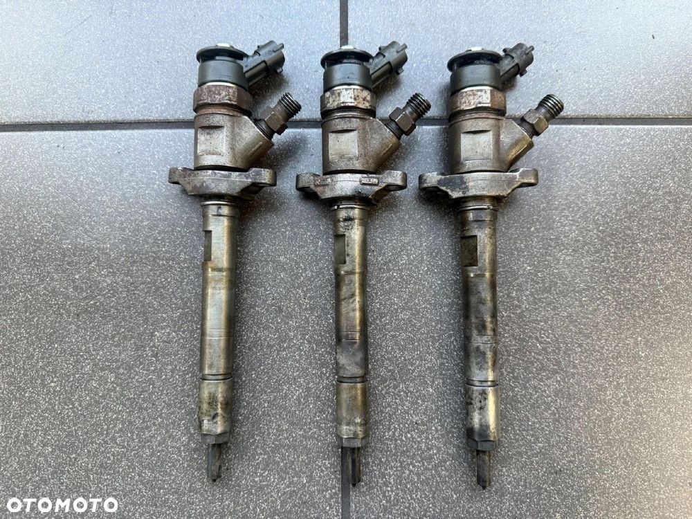 WTRYSKIWACZ 1.6 TDCI FORD VOVLO 0445110353 9M5Q-9F593-AA - 1