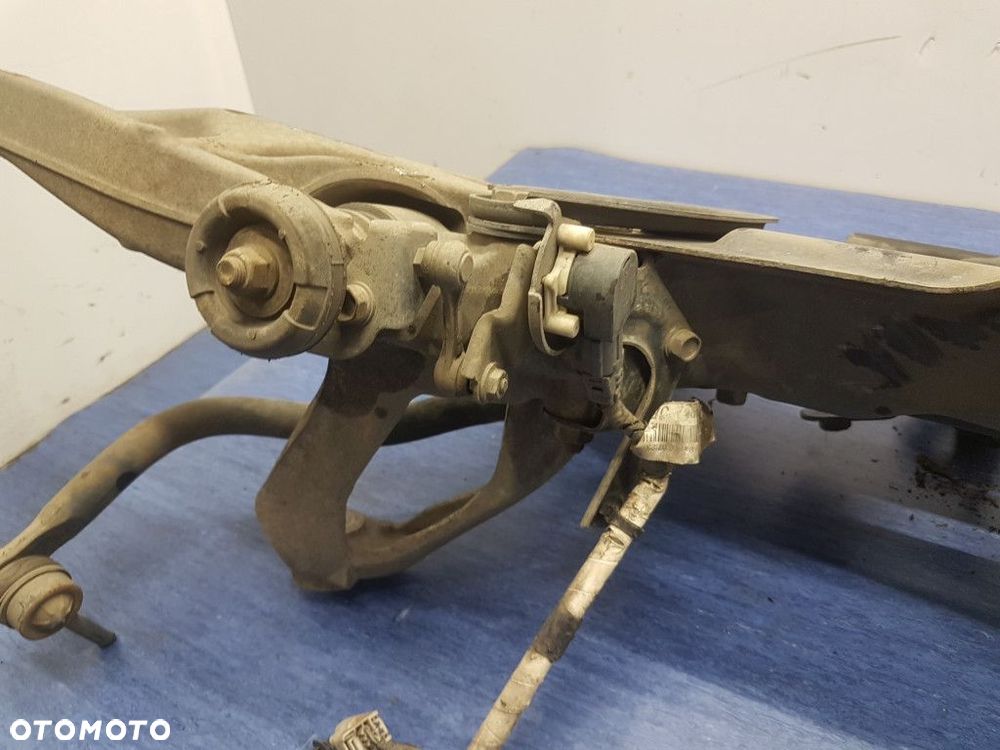 HONDA CIVIC VIII UFO 2.2 I-CTDi KOŁYSKA PRZÓD - 11