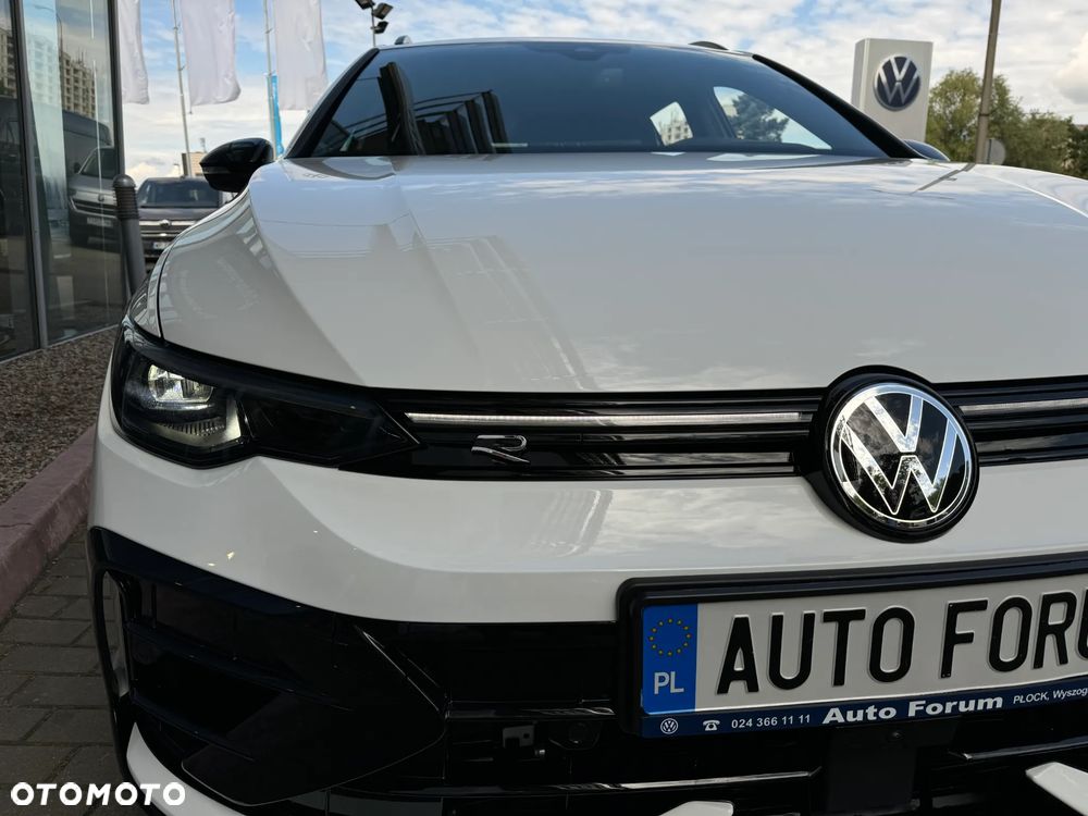 Volkswagen Golf Variant 1.5 eTSI mHEV R-Line Plus DSG - 11